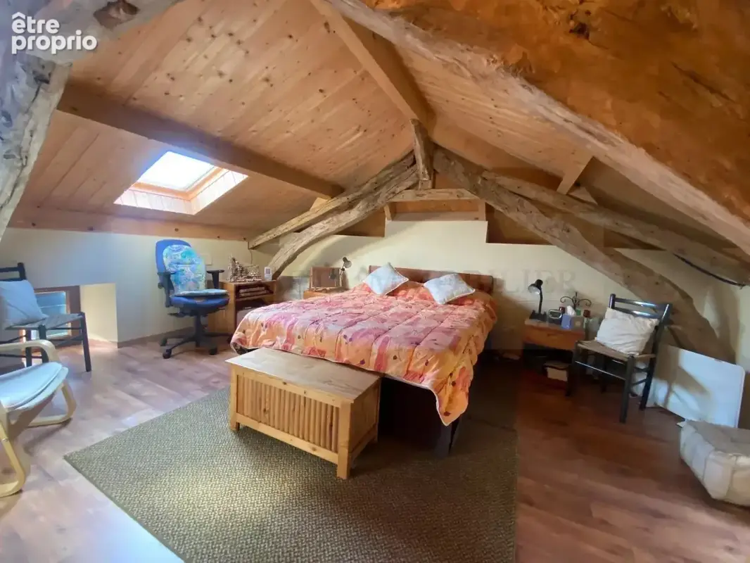 Superbe ensemble en pîerre avec piscine et dépendances au bord du Lot - photo 25