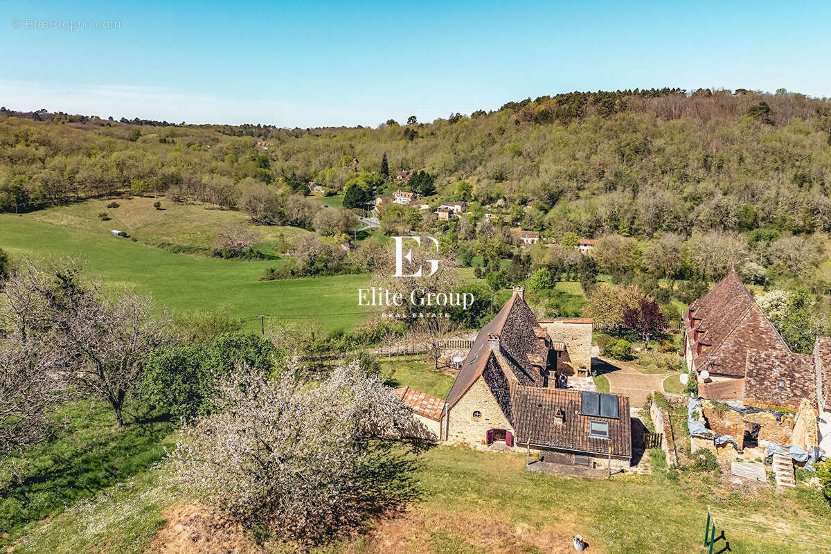 Maison à LE BUISSON-DE-CADOUIN