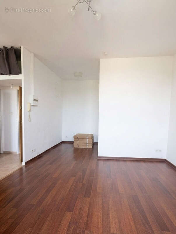 Immeuble de rapport - Secteur Chutes Lavies - 13004 - photo 4
