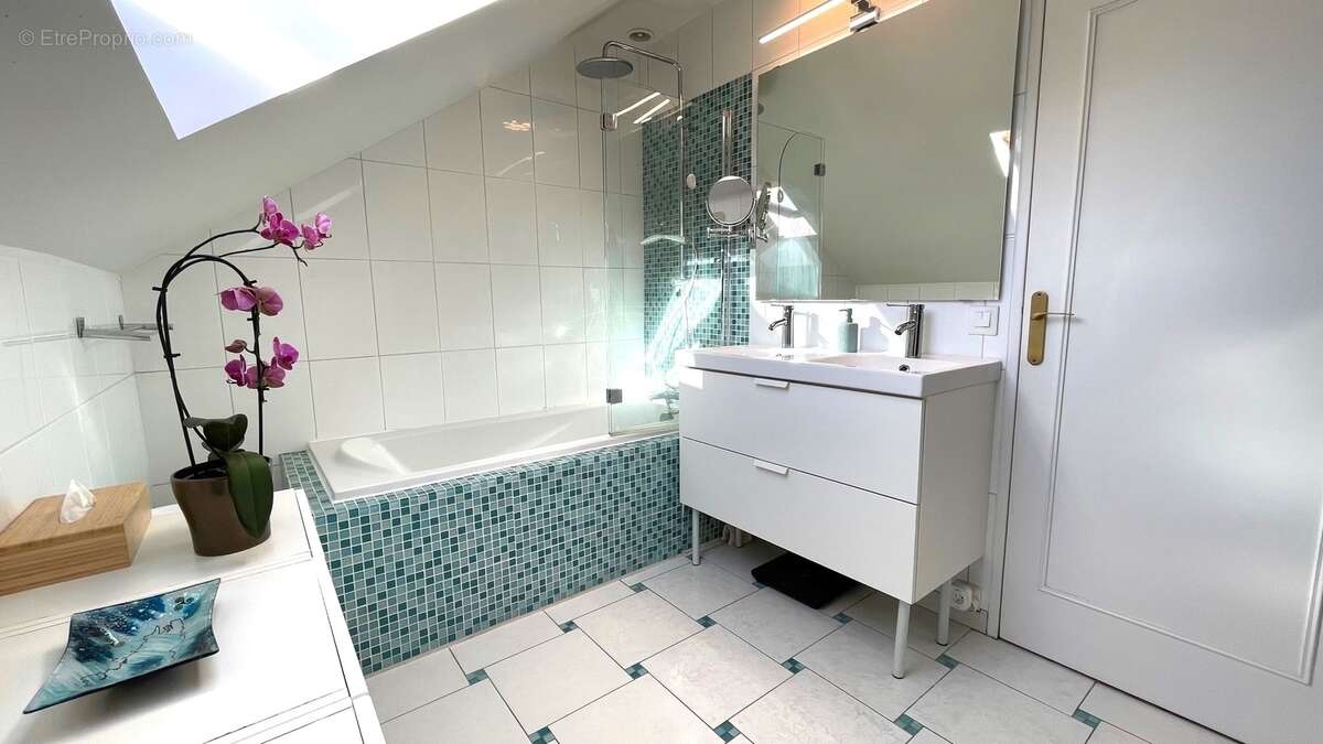 Maison à PONTAULT-COMBAULT