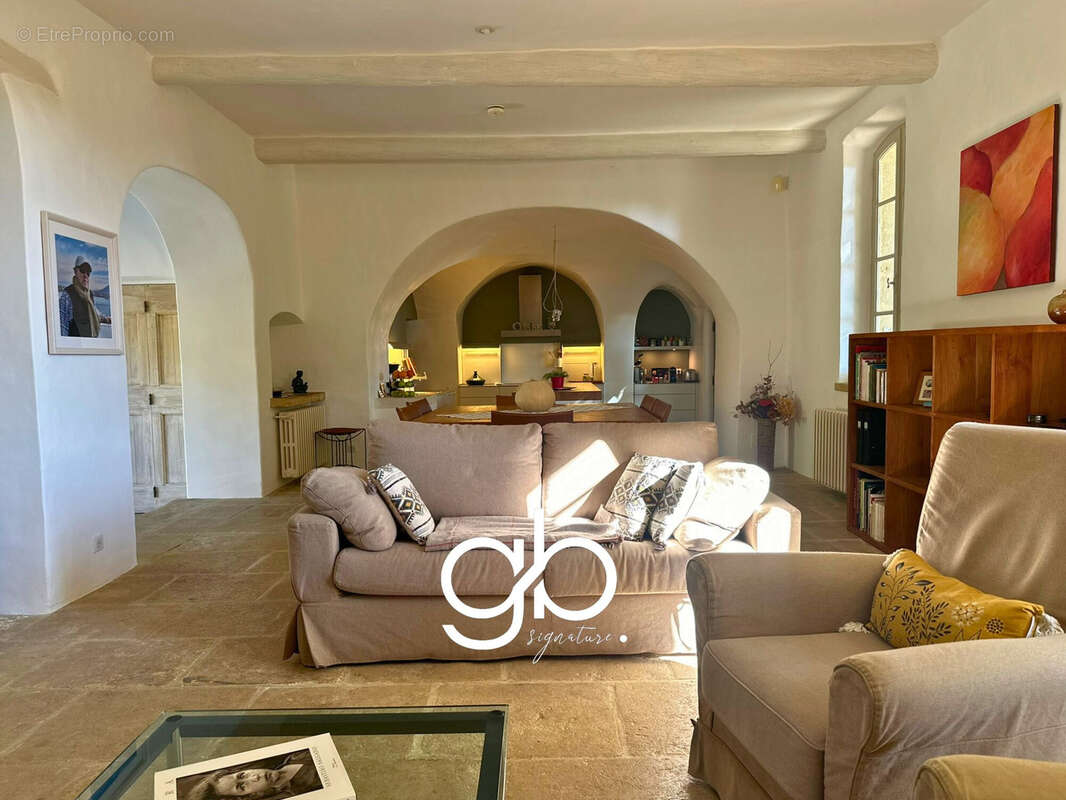 Domaine de prestige du xviiie siècle avec 2,6 hectares entre montpellier, nîmes et uzès - photo 10