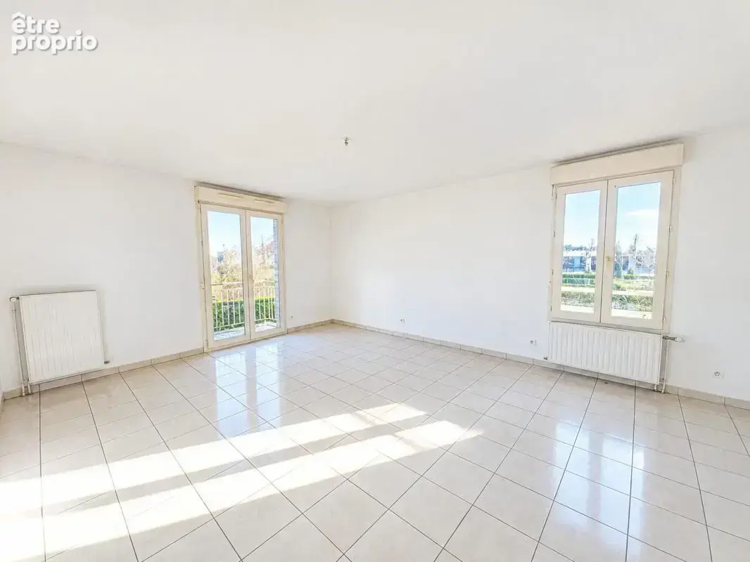 Appartement à MIGENNES