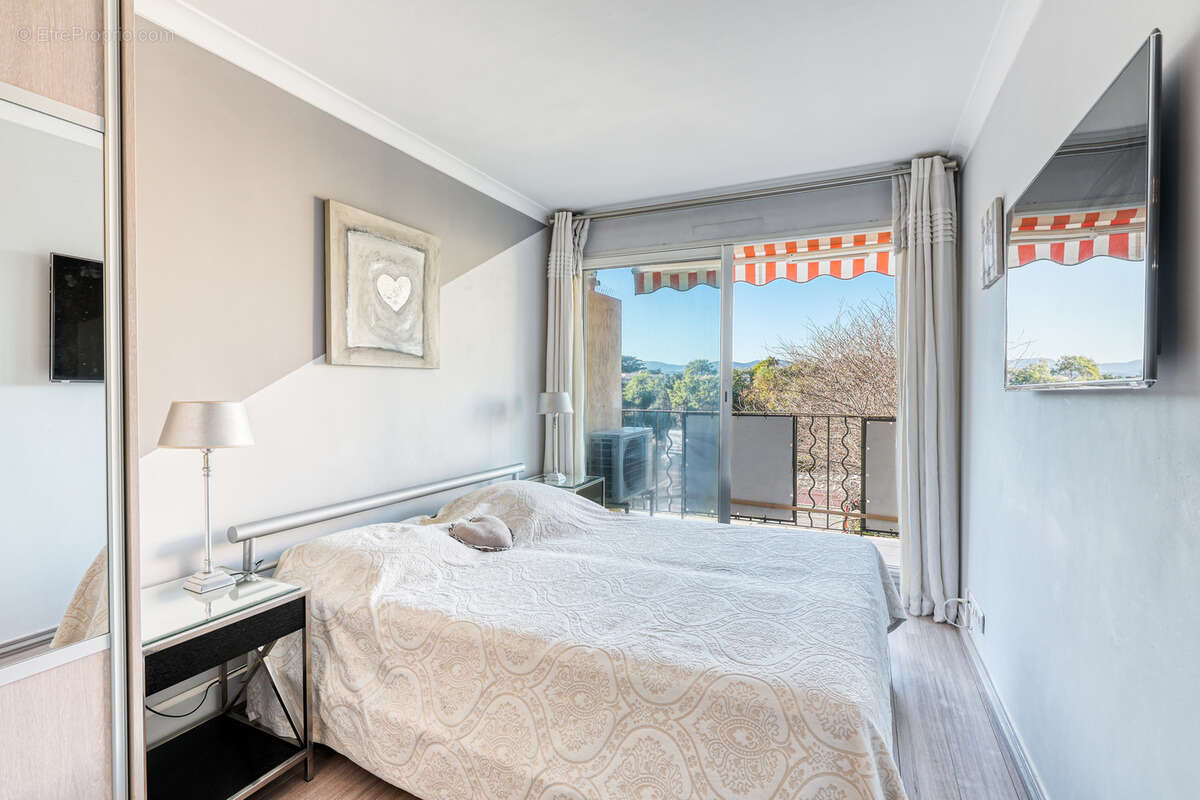 Appartement à SAINT-TROPEZ