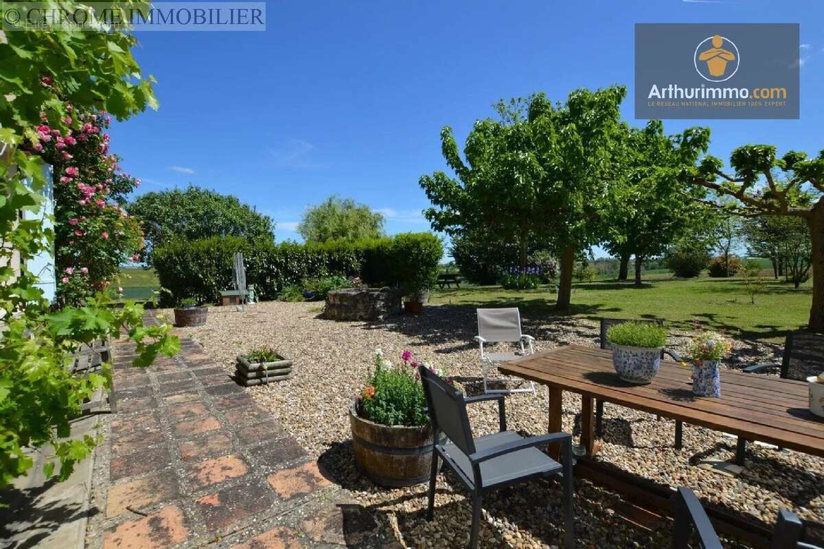 Maison à LEVIGNAC-DE-GUYENNE