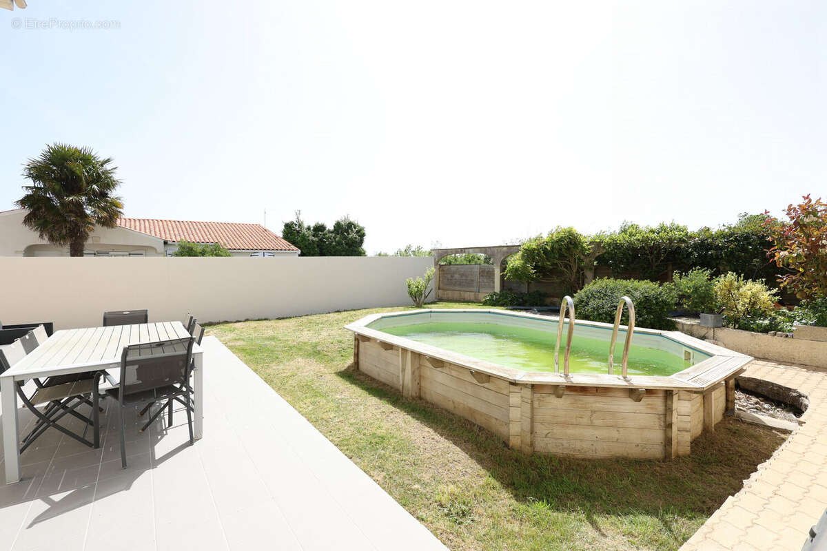 Maison 125 m² à Rochefort  - photo 7