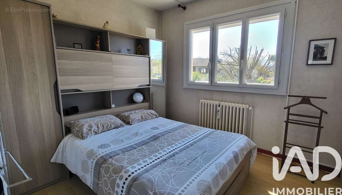 Photo 4 - Maison à SAINT-GENIS-LAVAL