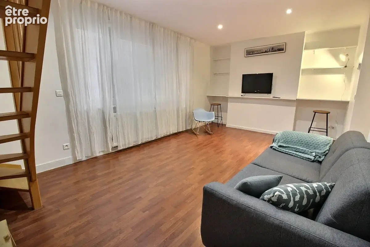 Appartement Vieux Lille rue d'Angleterre - T2 bis en duplex - deux espaces nuits - photo 1