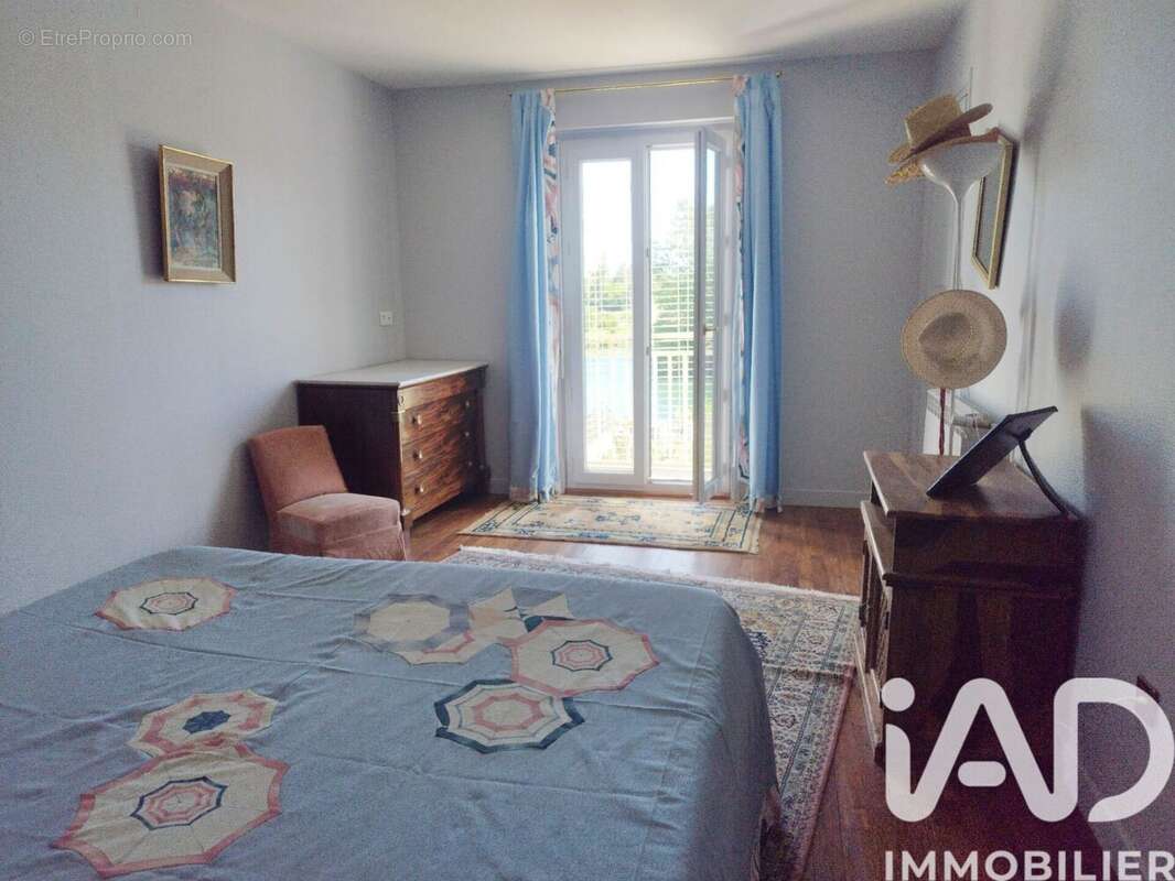 Photo 8 - Maison à SAINT-JEAN-LES-DEUX-JUMEAUX
