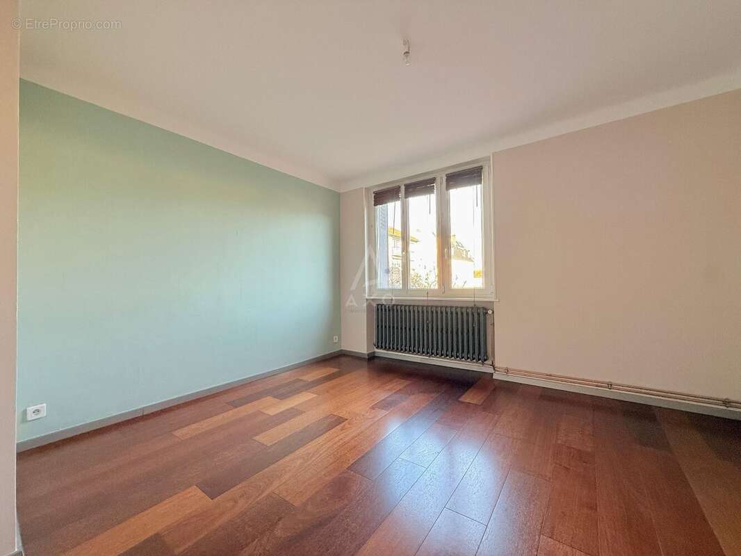 Maison à MONTIGNY-LES-METZ