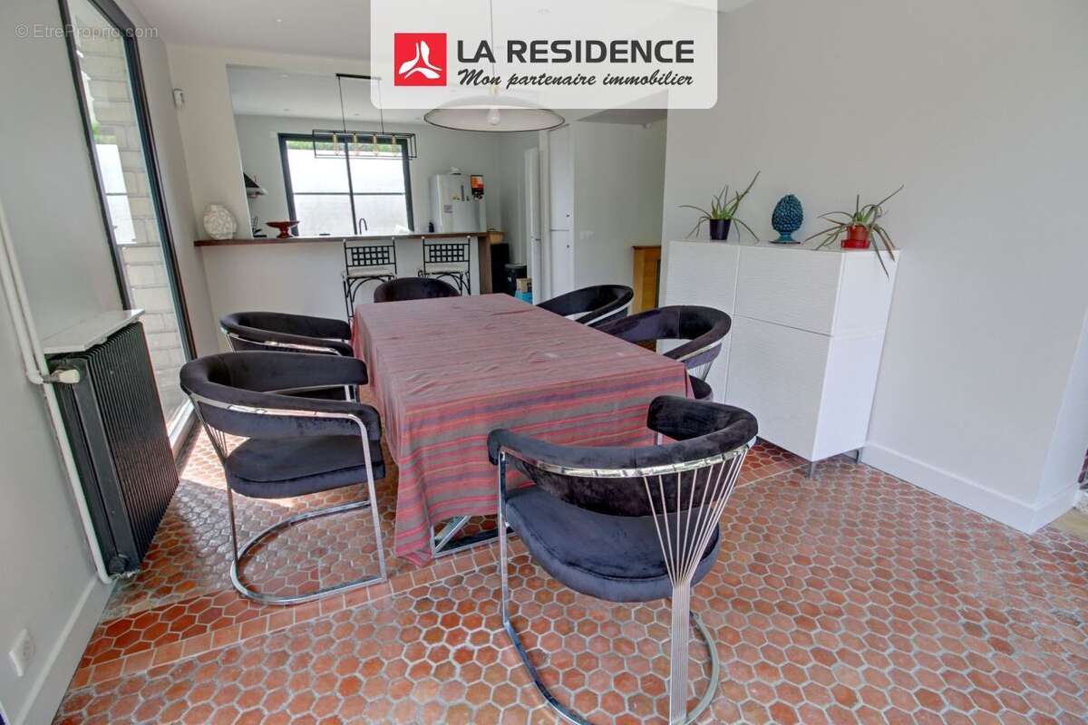 Maison 199 m² à Evecquemont  - photo 4