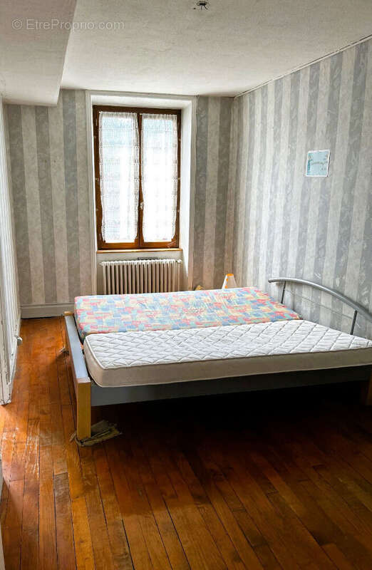 Investissement locatif Loué 1 800  / trimestre Rentabilité brute 13,1 % Revenus sécurisés - photo 6