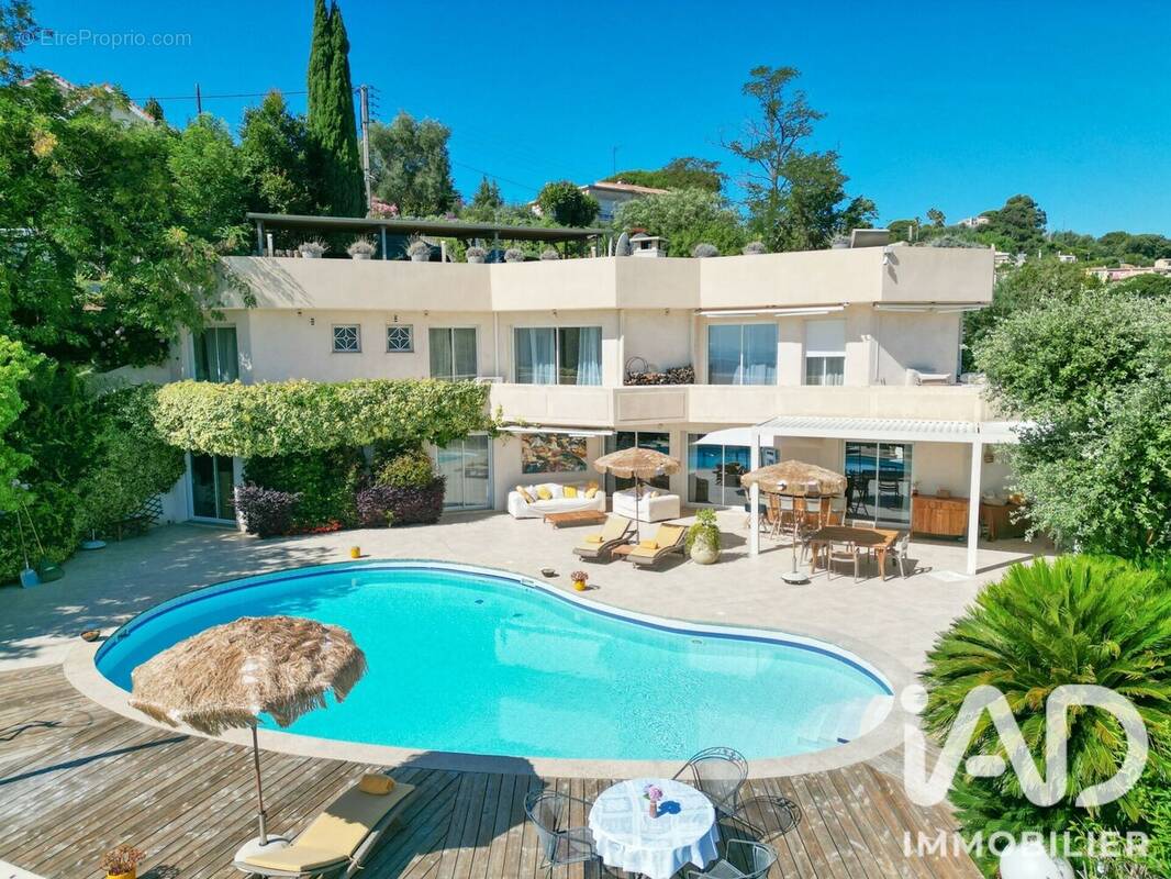 Photo 1 - Maison à CANNES