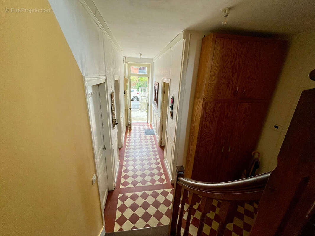 Maison de 6 pièces avec 5 chambres à vendre à Tournan en Brie - photo 4