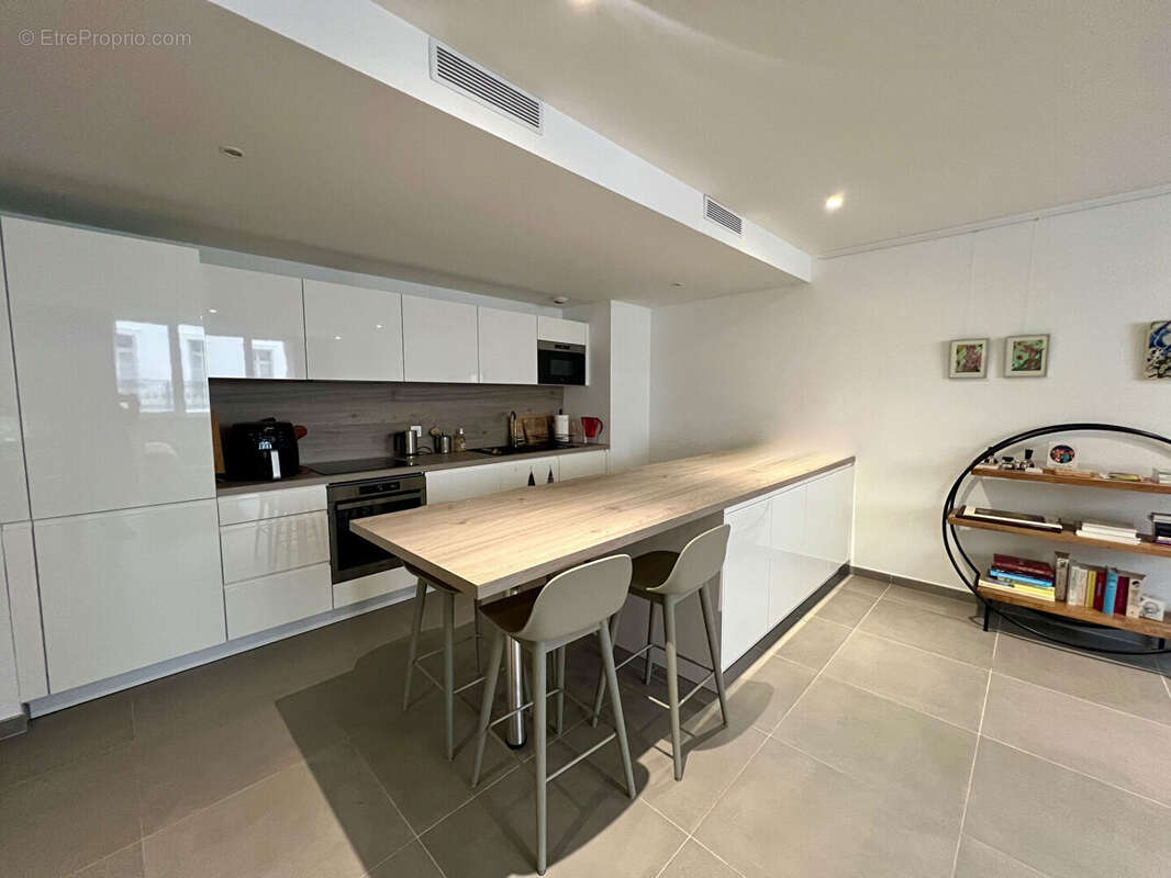 Appartement à MARSEILLE-2E