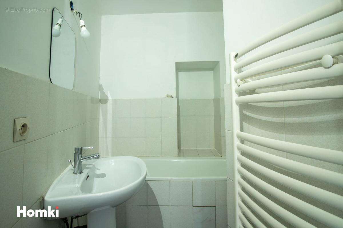 Appartement à LA SEAUVE-SUR-SEMENE