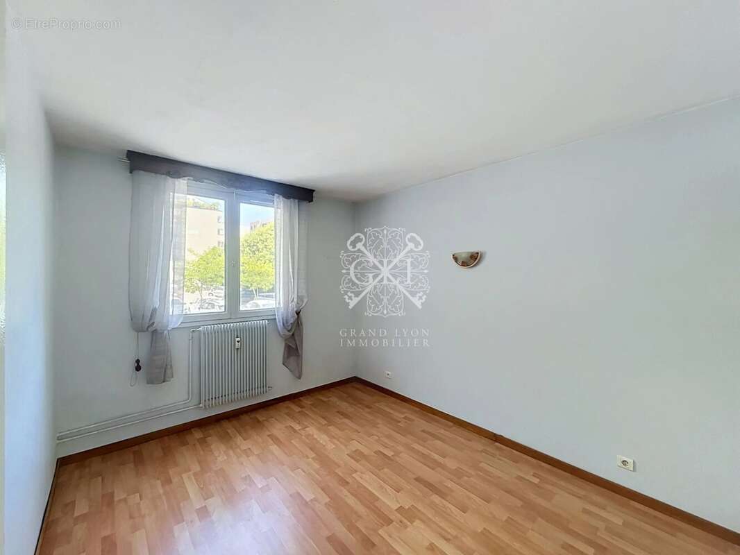 Lyon 7ème – Avenue Debourg – T3 lumineux dans secteur dynamique - photo 8