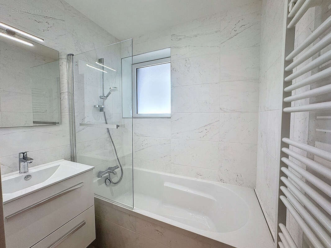 Maison contemporaine - Entièrement rénovée - 130,83m²  - 5 chambres - photo 13
