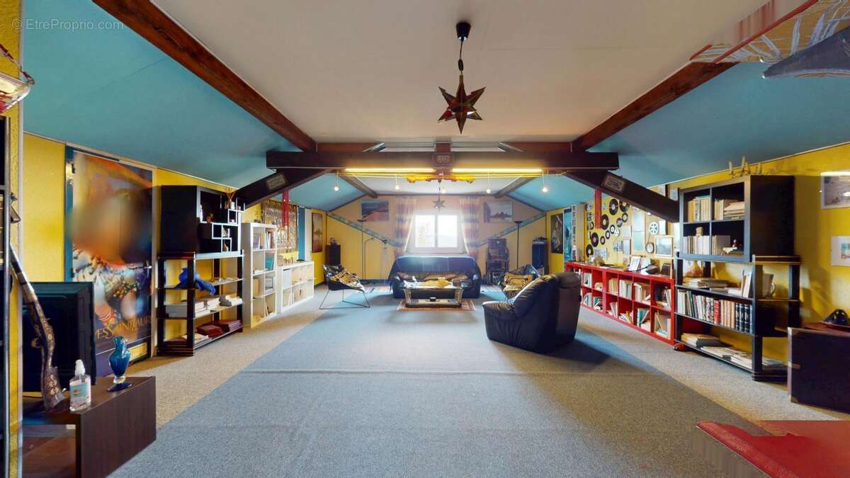 À VENDRE – Maison familiale avec vue panoramique à Pollionnay (Hameau de Larny) - photo 10