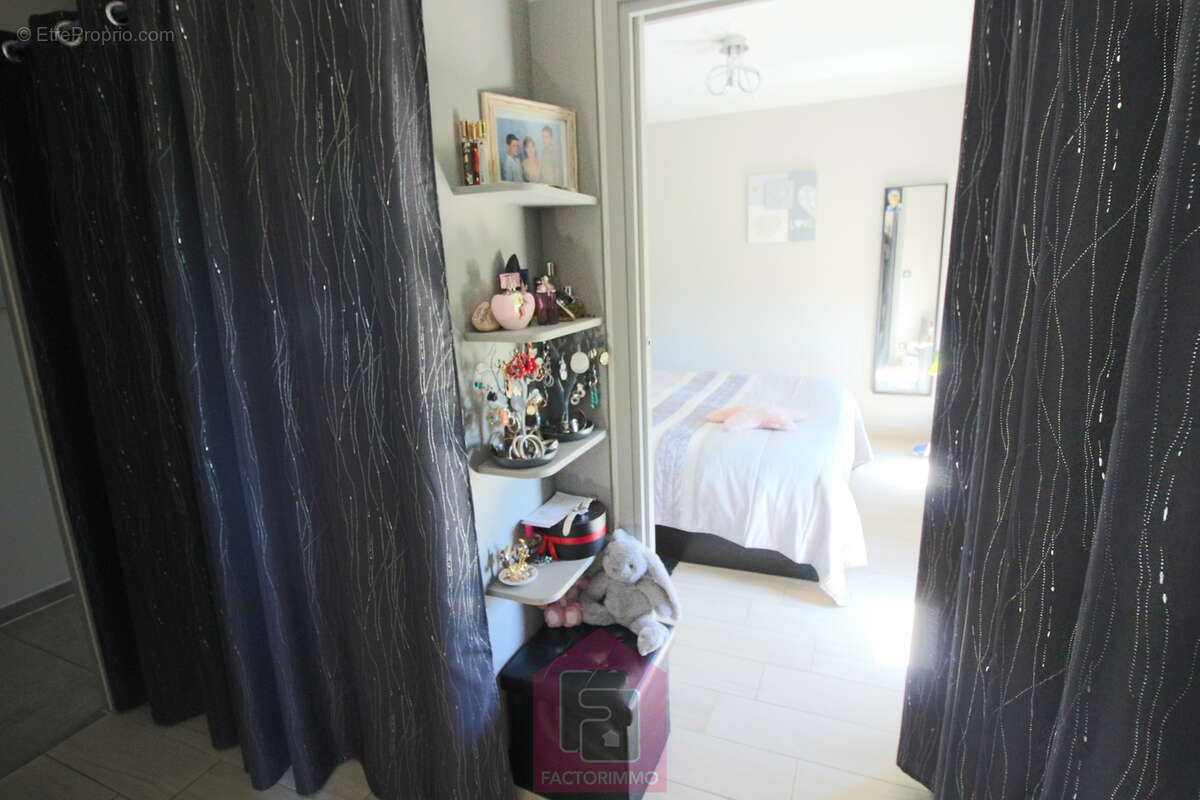 À VENDRE   Belle maison contemporaine de 140 m2 habitables avec vue   15 min de Cahors - photo 13