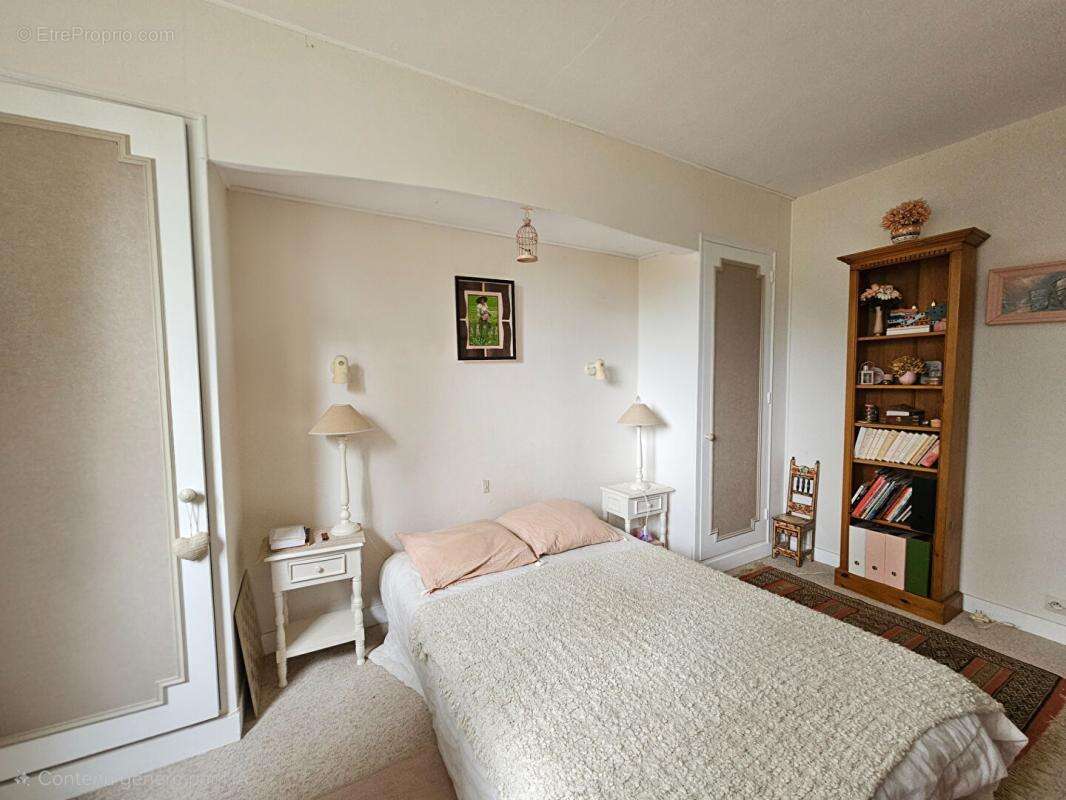 Maison à SAINT-LEGER-EN-YVELINES