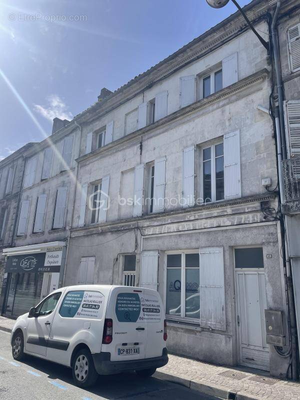 Commerce à COGNAC