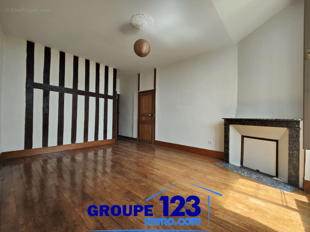 Appartement à JOIGNY