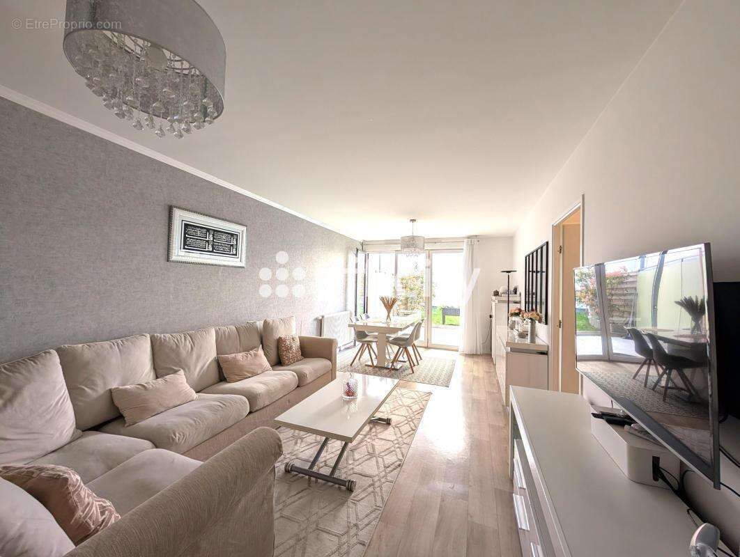 Appartement à EPINAY-SUR-SEINE