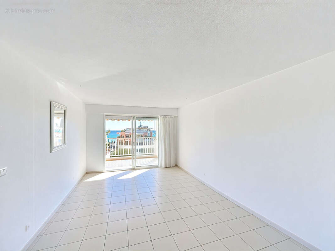 Appartement à ROQUEBRUNE-CAP-MARTIN