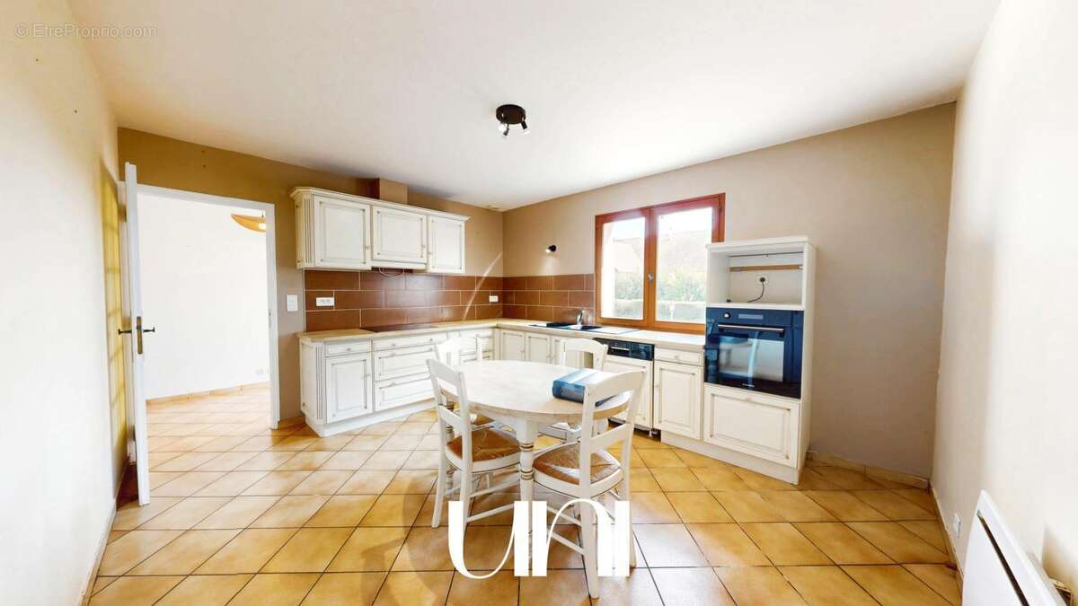 Maison 5 pièces de 150m2 avec terrain de 5617m2 à TOUR EN BESSIN - photo 7