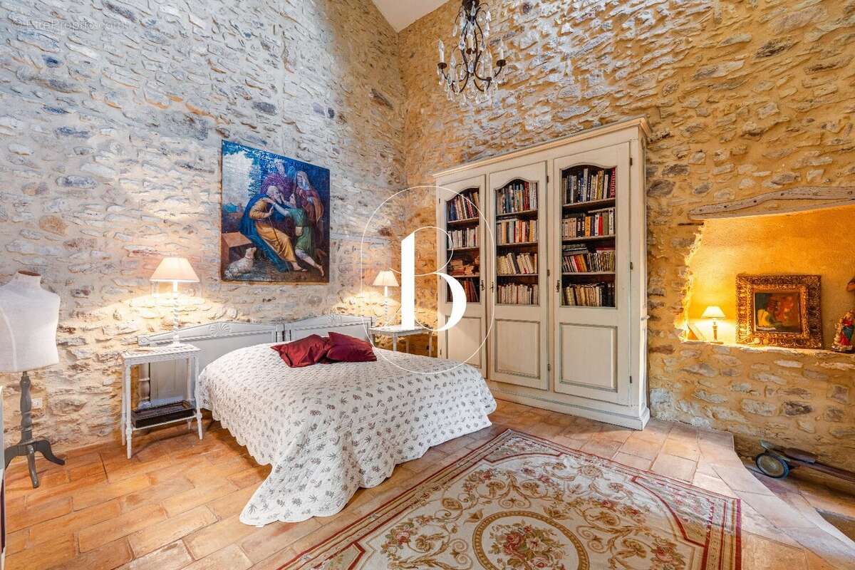 Maison à UZES