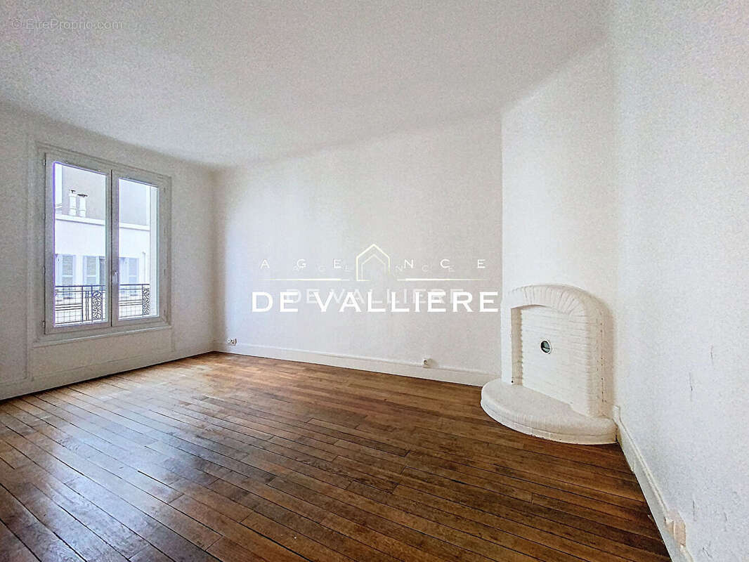 Appartement à SURESNES
