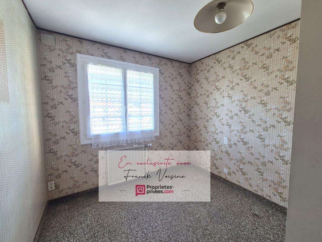 A VENDRE  en EXCLUSIVITE aux Herbiers, centre ville - Maison avec 4 chambres sur un terrain de  729 m2 env - photo 15