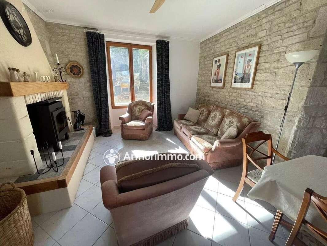 Maison à CHIZE