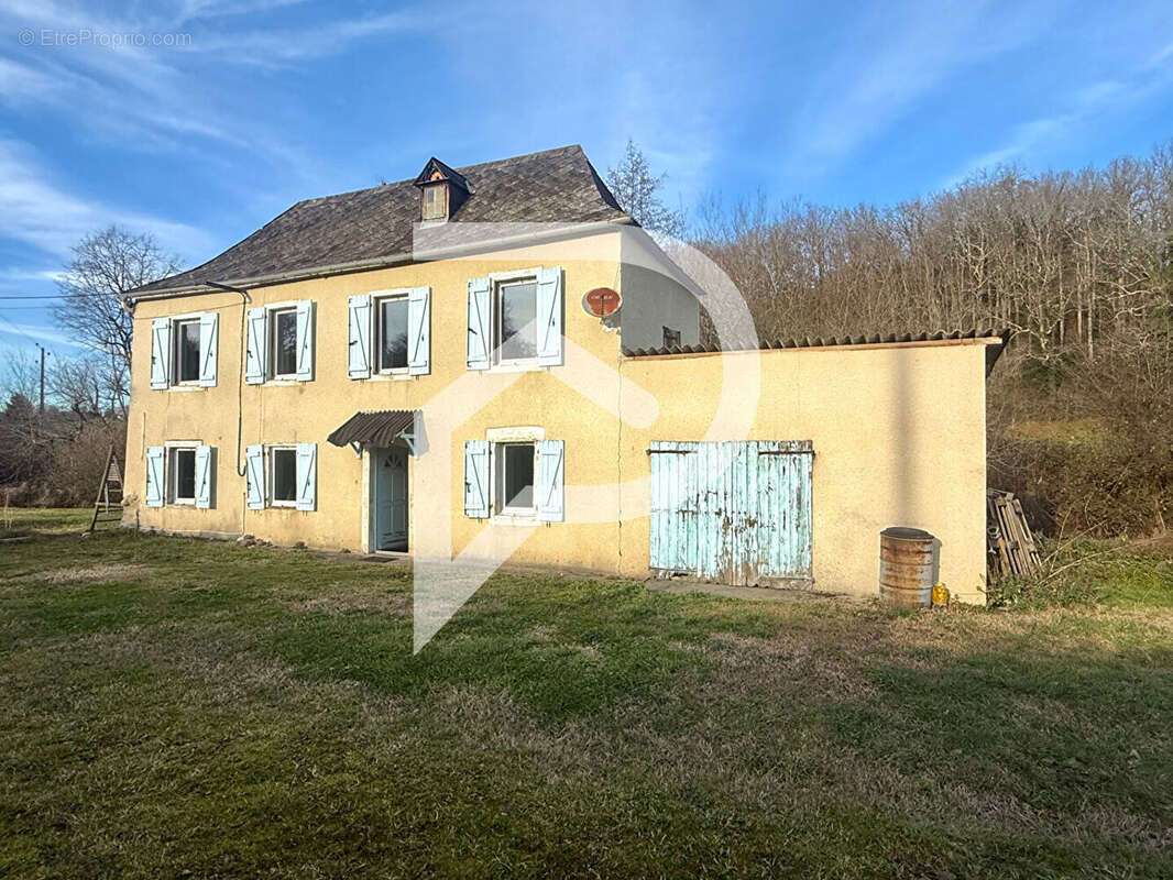 Maison à LUCQ-DE-BEARN