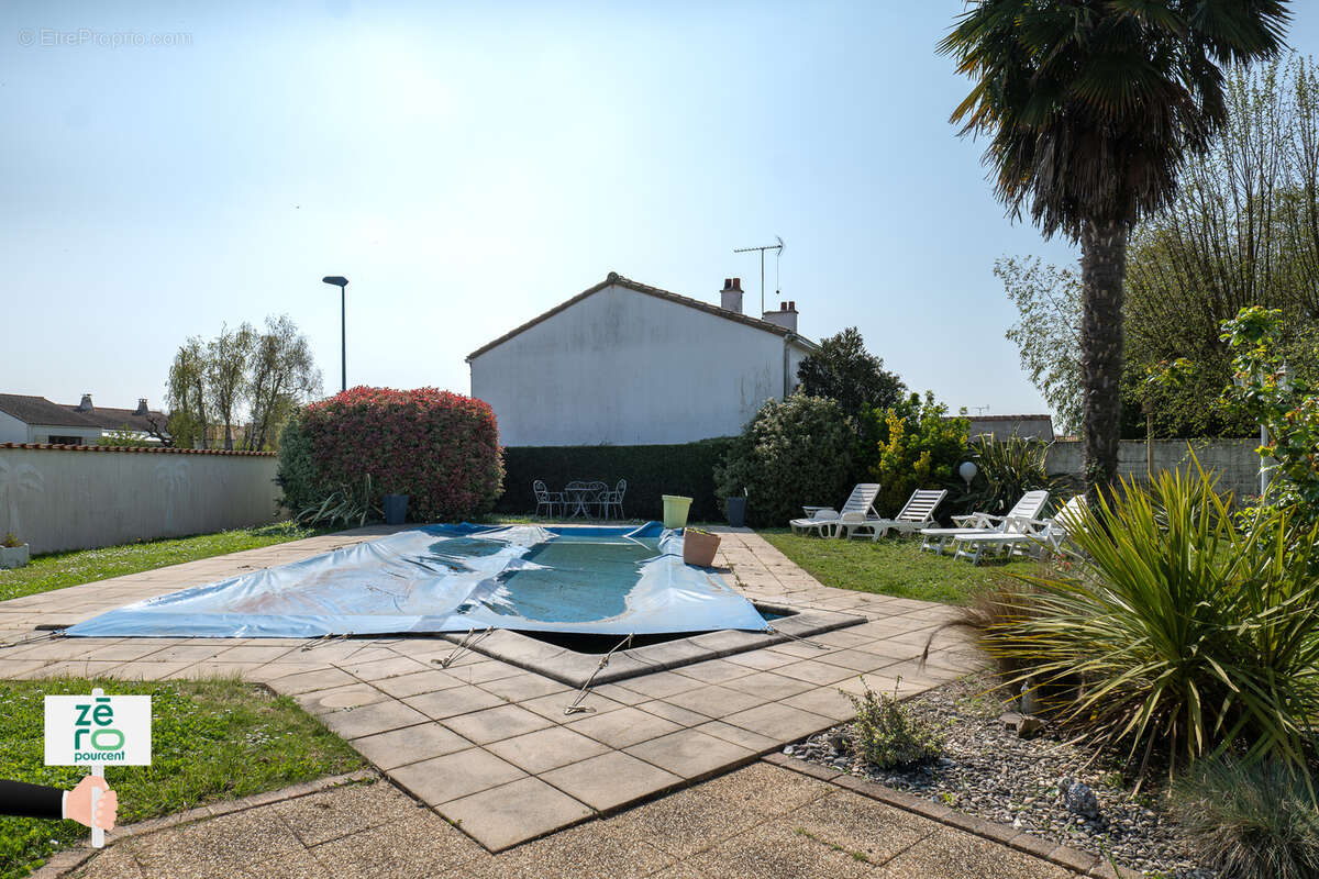 Maison à LES MAGNILS-REIGNIERS