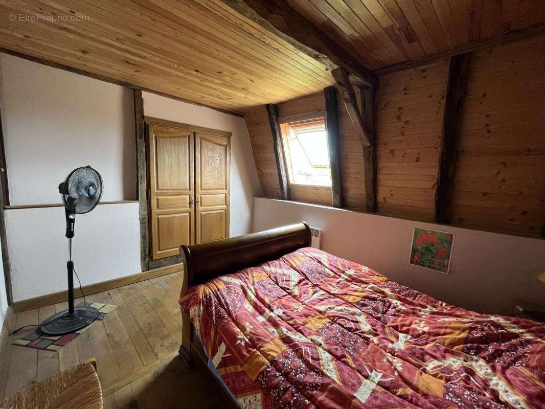Maison à SAINT-LAURENT-LES-TOURS