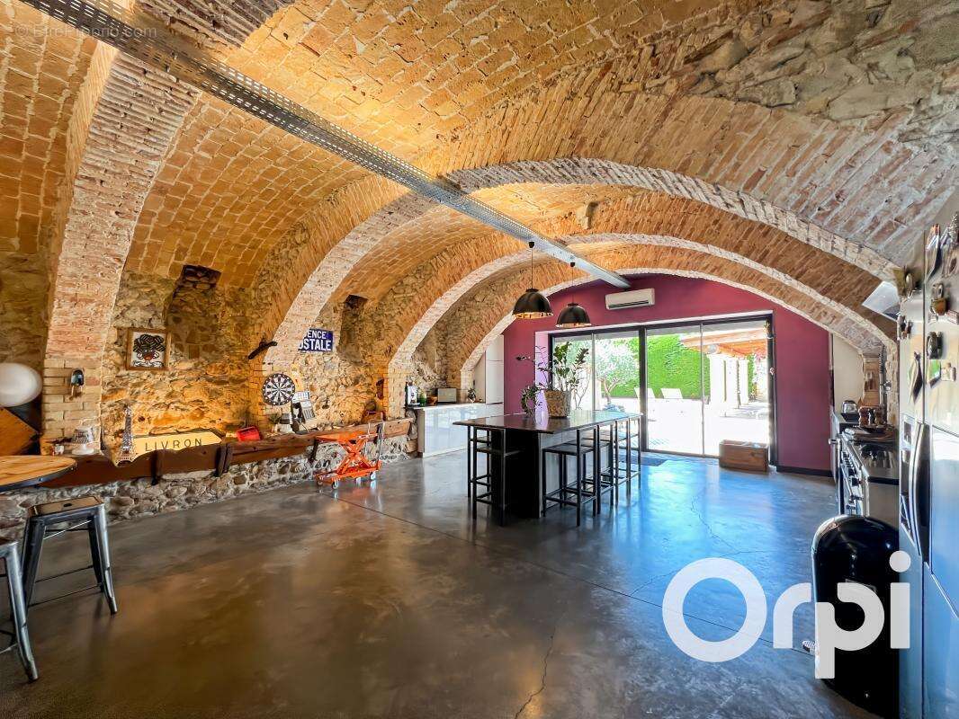 Appartement à LIVRON-SUR-DROME