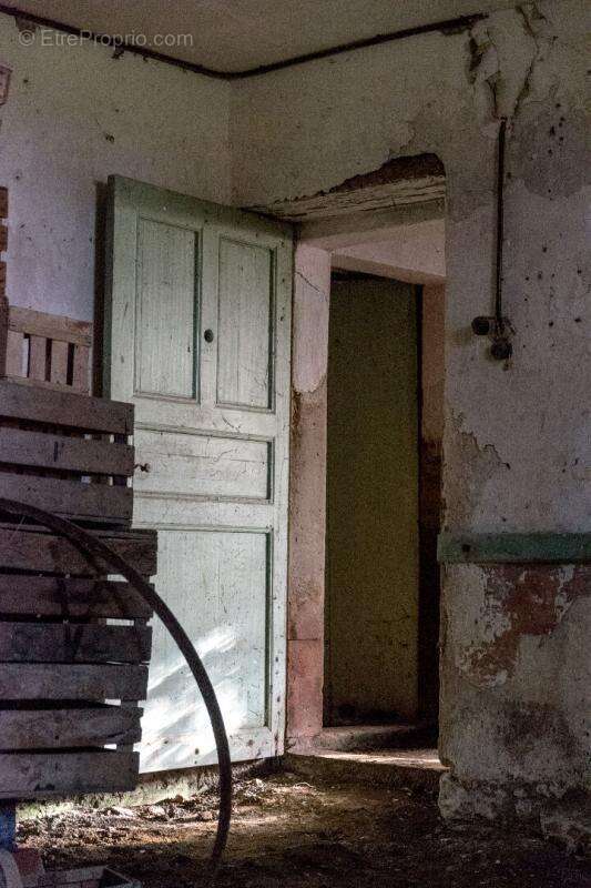 Maison  à rénover avec plus de 3 ha - photo 7