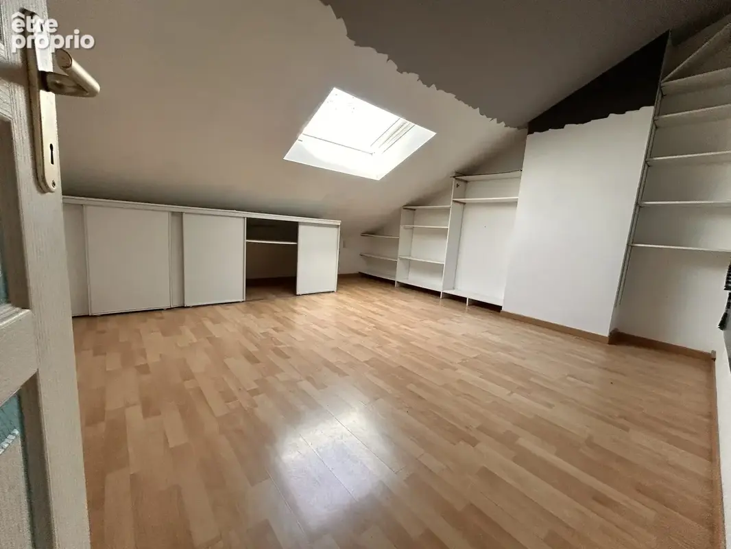 Appartement 260 m² à Bazeilles  - photo 8