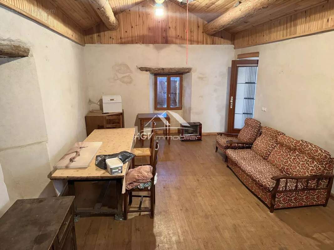 Maison à SAINT-PRIVAT-DE-VALLONGUE