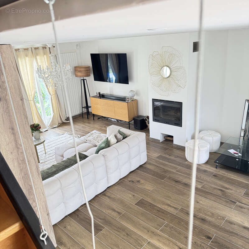 Maison à MONTIGNY-LES-CORMEILLES