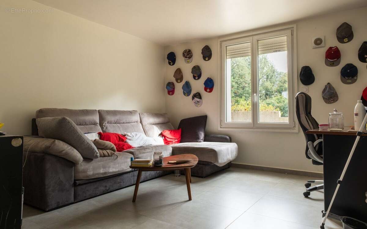 Maison à SAINT-MARCEL-LES-VALENCE