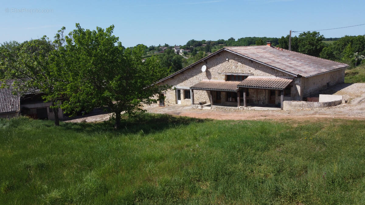 Maison à MAUVEZIN-SUR-GUPIE
