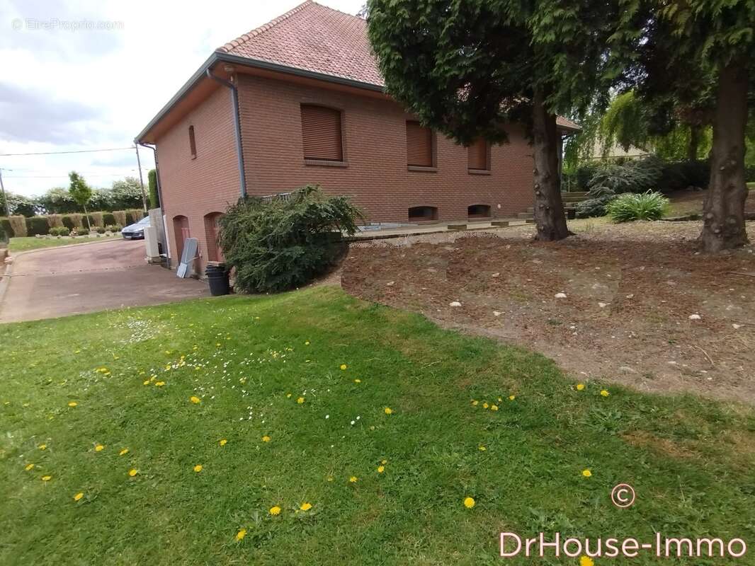 Maison à RACQUINGHEM