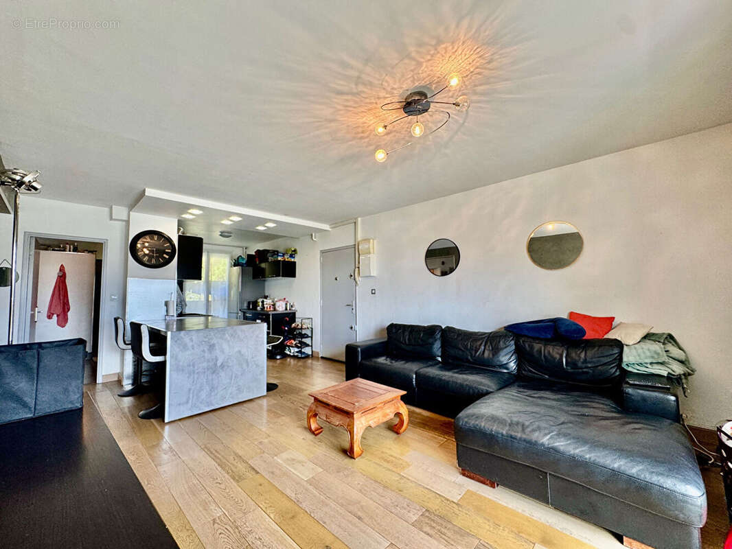 Appartement à MARSEILLE-11E