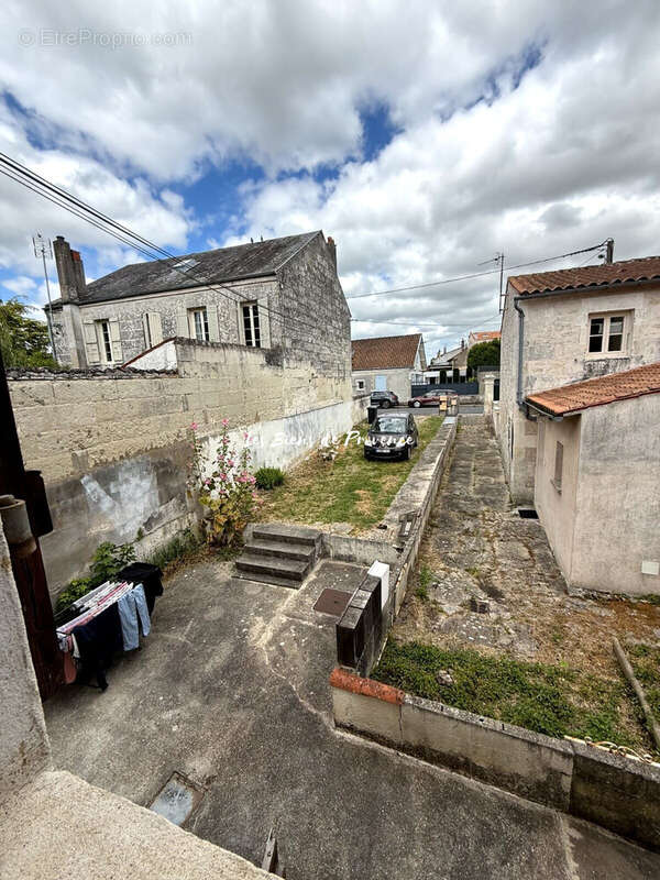 Appartement 90 m² à Saintes  - photo 4