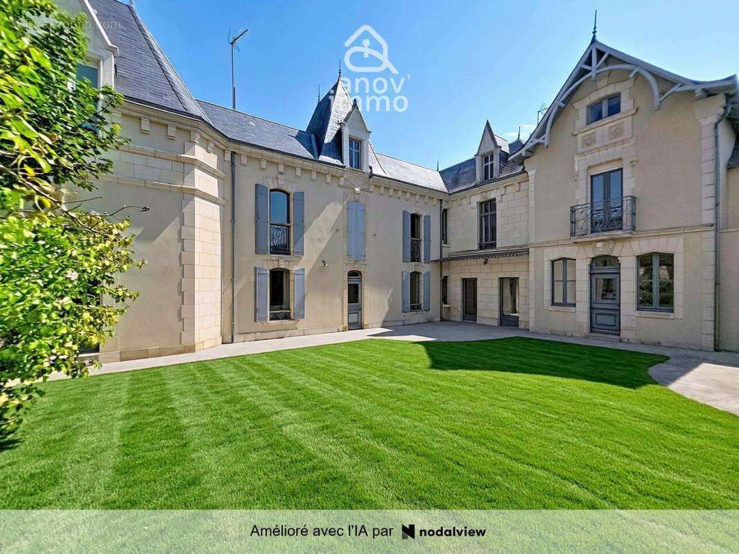Hôtel particulier fin XIXe avec piscine hypercentre de Thoua - photo 2