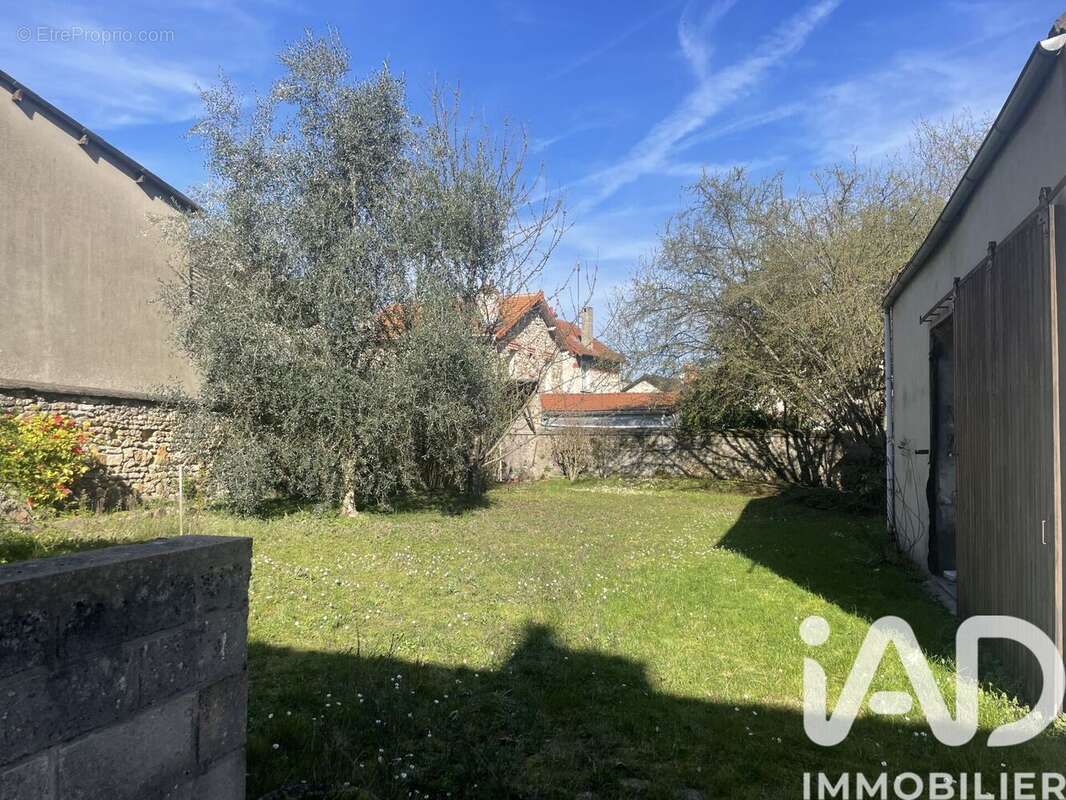Photo 2 - Maison à VILLENEUVE-LE-ROI