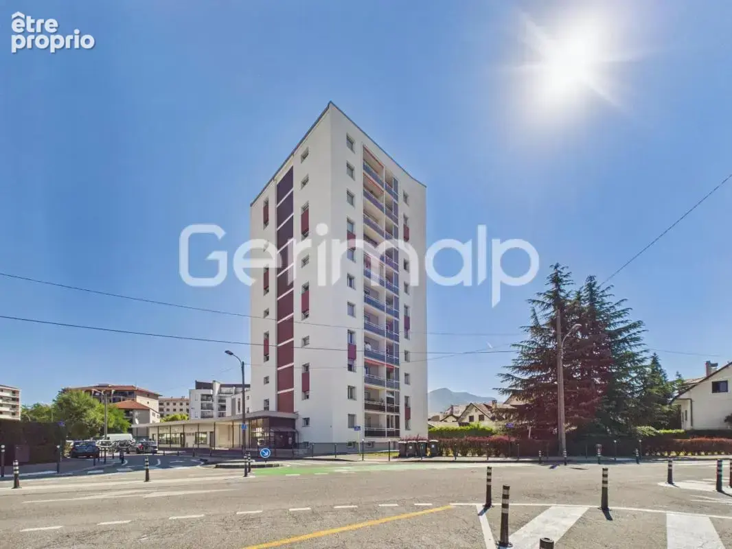 Vente - Appartement - 3 pièces + cuisine - 54 m² - 265 000 € - - photo 16