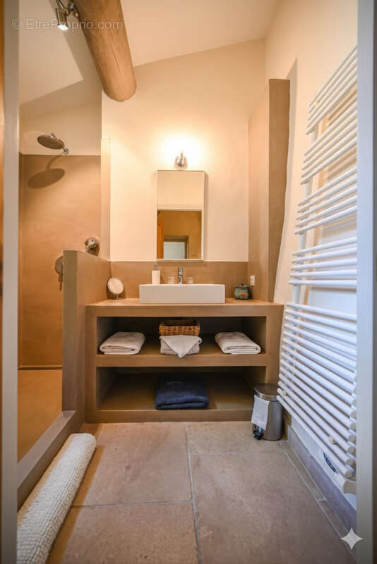 Maison à JOUCAS